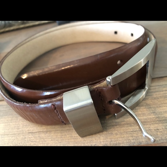 KENNETH COLE.... Italian leather belt - Picture 7 of 8
